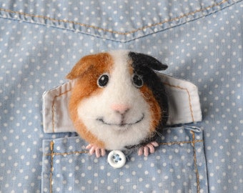 Custom smiling guinea pig portrait pin from photo Handmade needle felted pet brooch Personalized guinea pig replica jewelry