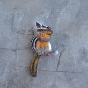 Needle felted chipmunk animal brooch for women Handmade wool replica pin Woodland animal jewelry Realistic felted image 7