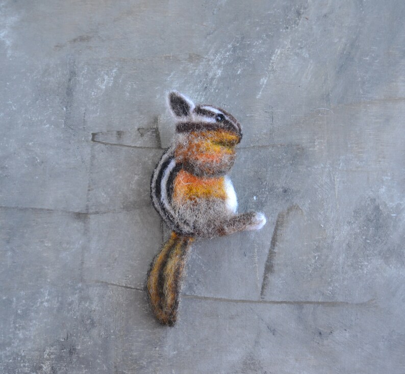 Needle felted chipmunk animal brooch for women Handmade wool replica pin Woodland animal jewelry Realistic felted image 6