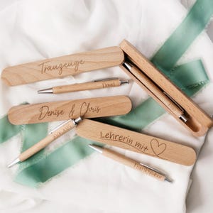 Kugelschreiber mit Etui Wunschmotiv ErzieherIn LehrerIn Holz Personalisiert Laser Abschied Geschenk Hochzeit Trauzeuge Buche