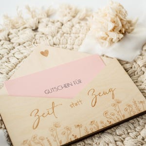 Zeit statt Zeug Karte Brief Umschlag Geburtstag Gutschein Holz Laser Geschenk