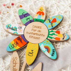 Abschied ErzieherIn LehrerIn Wunschtext Personalisiert Kita Schule Blumen Holz Laser Geschenk