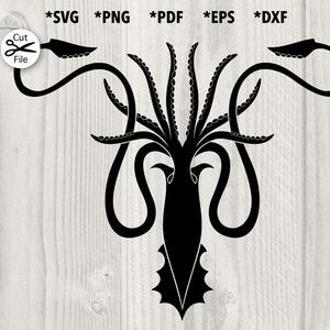 Puede incluir: Diseño negro de calamar o kraken con múltiples tentáculos, un cuerpo central y el texto "*SVG *PNG *PDF *EPS *DXF". El diseño está sobre un fondo claro de vetas de madera. También hay un icono de tijeras con las palabras "Cut File".
