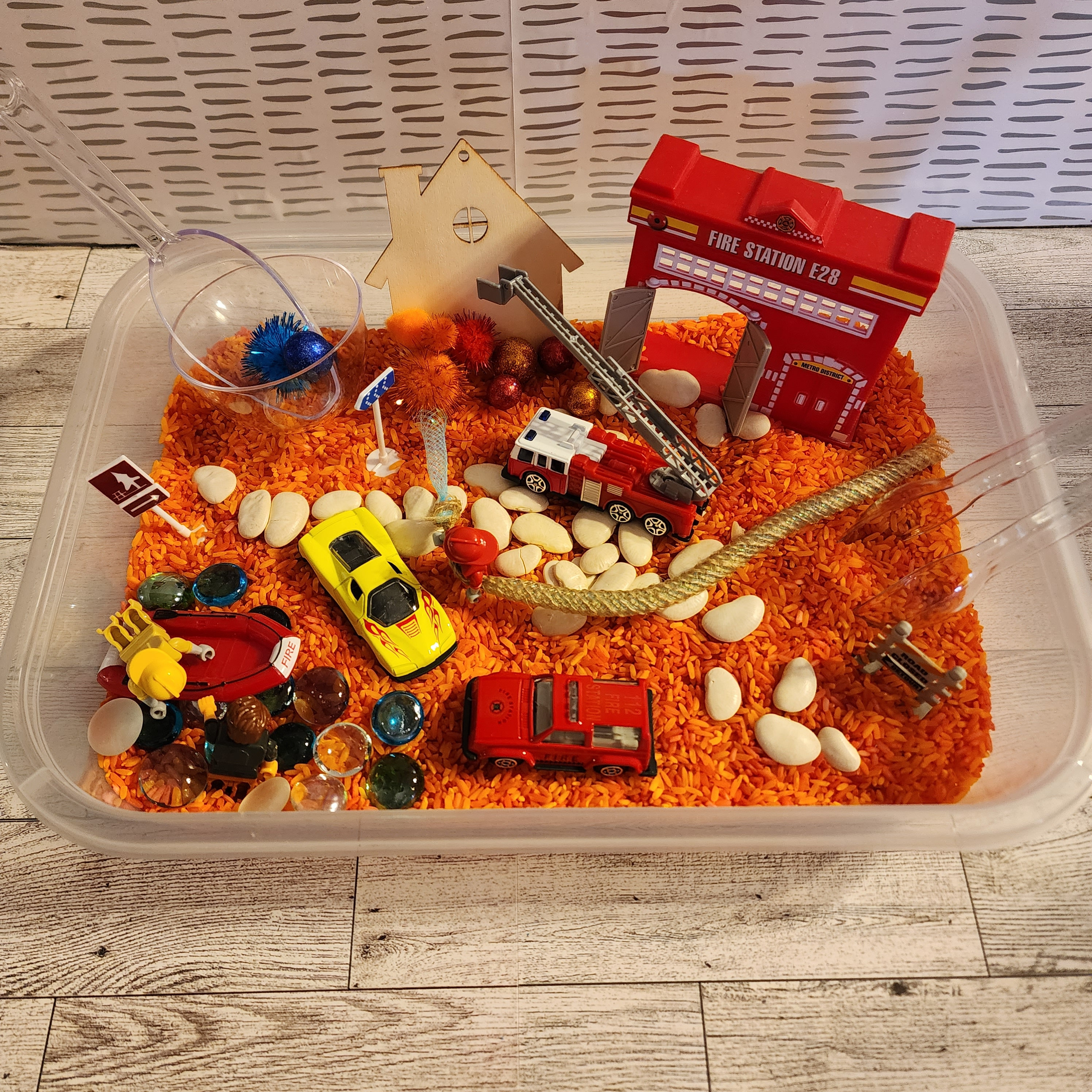 Christmas construction Sensory Kit, Christmas sensory bin, montessori play  kit, personalized sensory kit, personalized holiday sensory tray