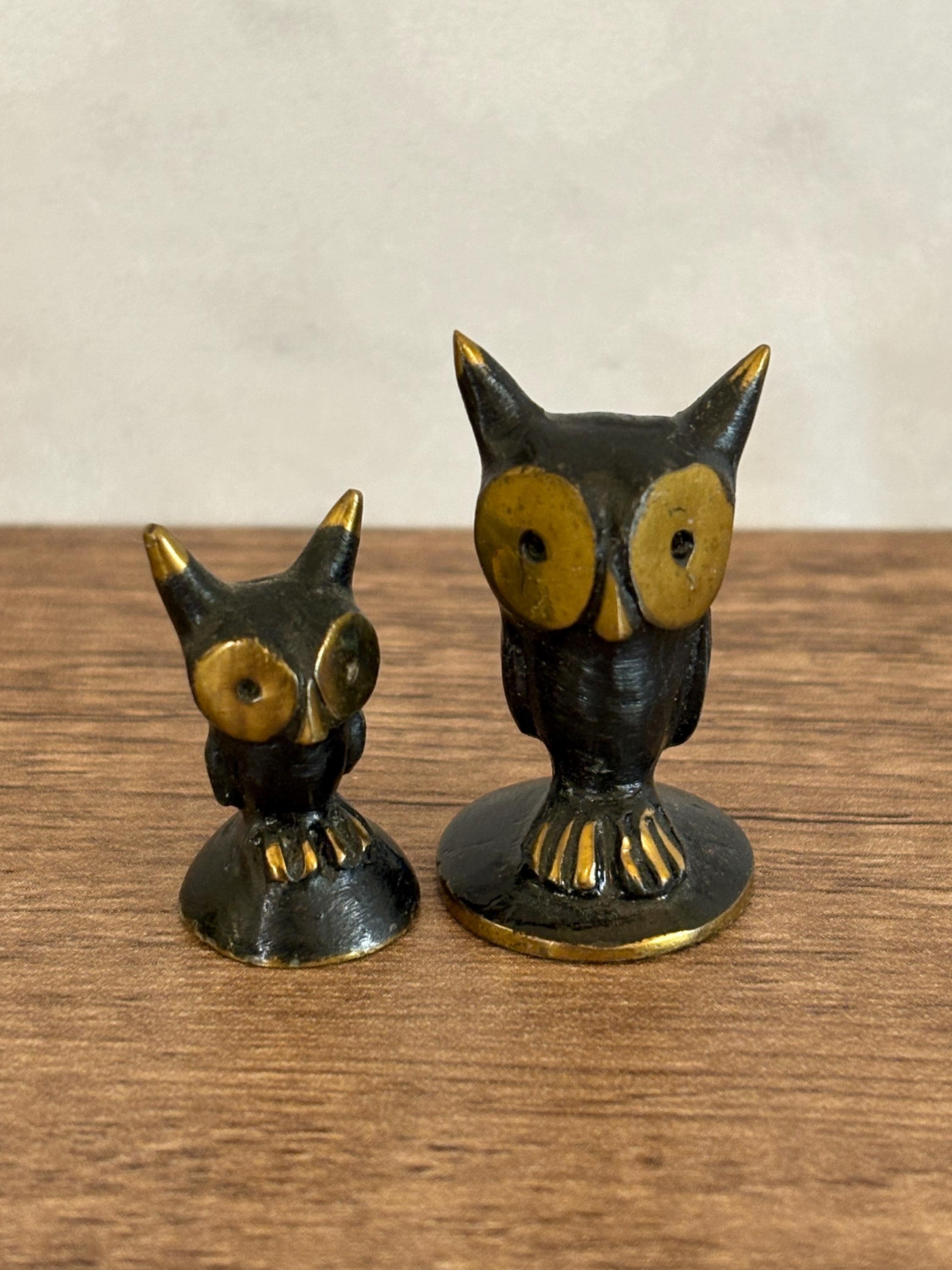 Vintage Brass Owl Figurines Set, Mid Century Black Gold Owls, Hollywood Regency Decor Pair