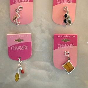Juego vintage de 4 dijes de Liz Claiborne de la década de 1990 *Nuevo