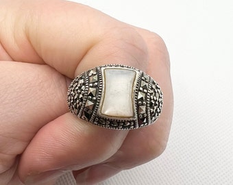 Vintage Marcasite and mother of pearl ring