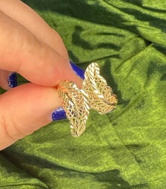 Vintage filigree leaf 14k gold ring