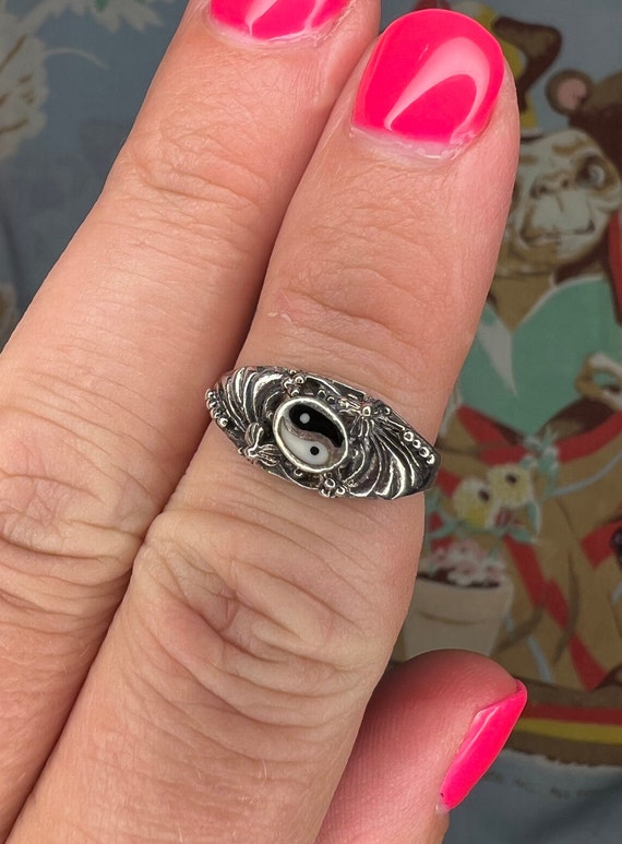 1990 era ying yang silver ring - image 1