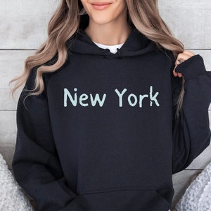 Bluza New York. Miasto Nowy Jork. Miłośnik Nowego Jorku. Miłośnik podróży. Bluza z kapturem New York. Odzież USA. Miasto Nowy Jork USA. Bluza NY.