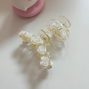 set of 2 White Rose Plastic Hair Claw Clips