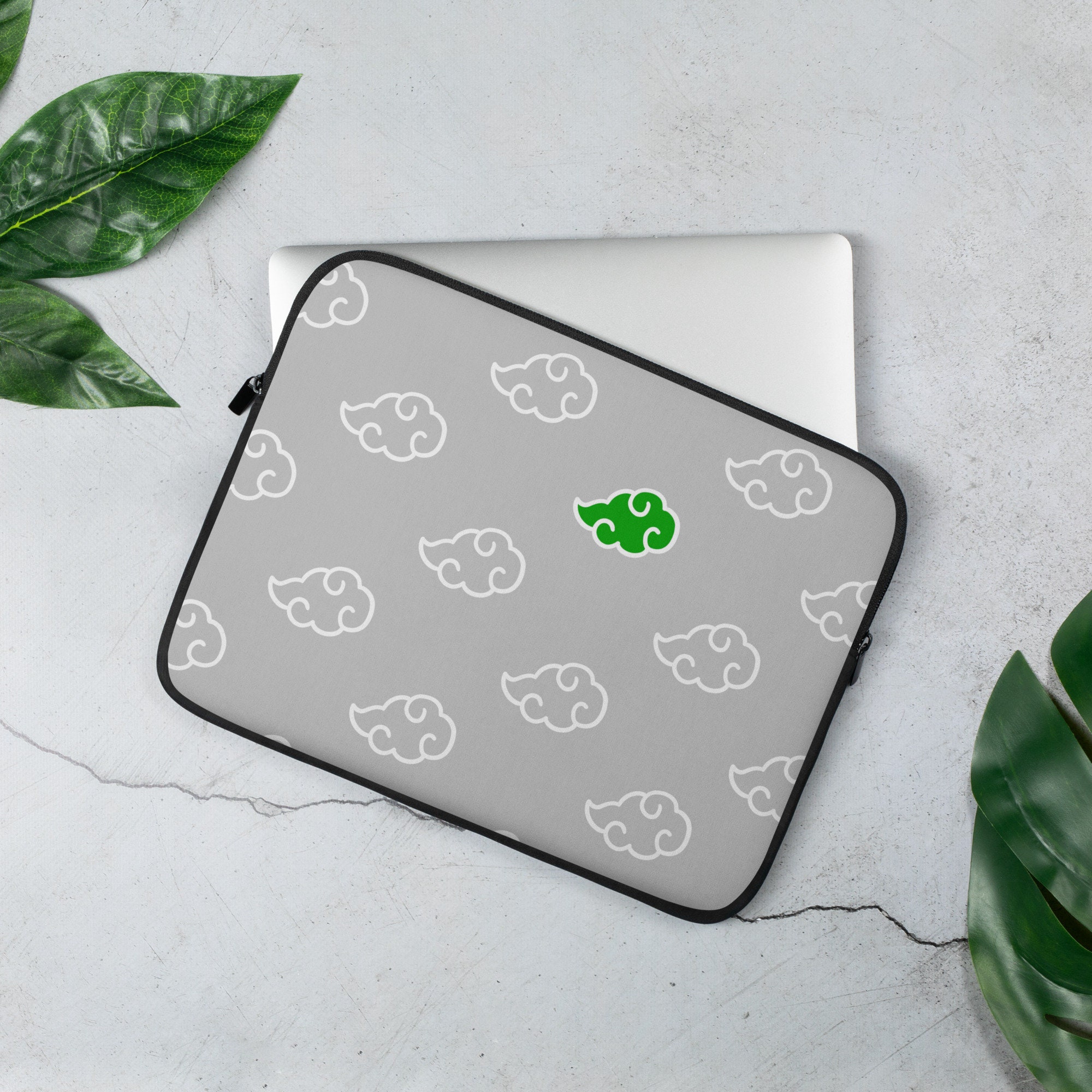 naruto kid　充電器付き　Apple MacBook Pro b099pj696x00.jpg