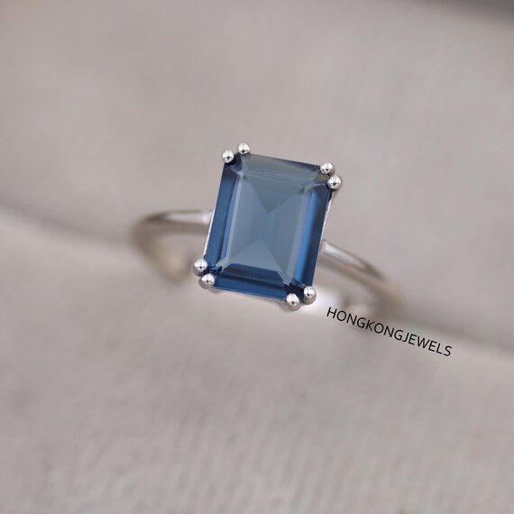 エメラルドカット ロンドンブルートパーズリング、925スターリング