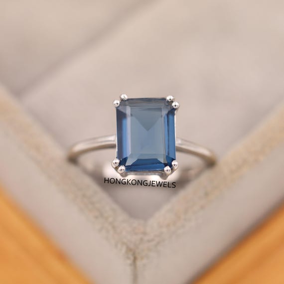 エメラルドカット ロンドンブルートパーズリング、925スターリング