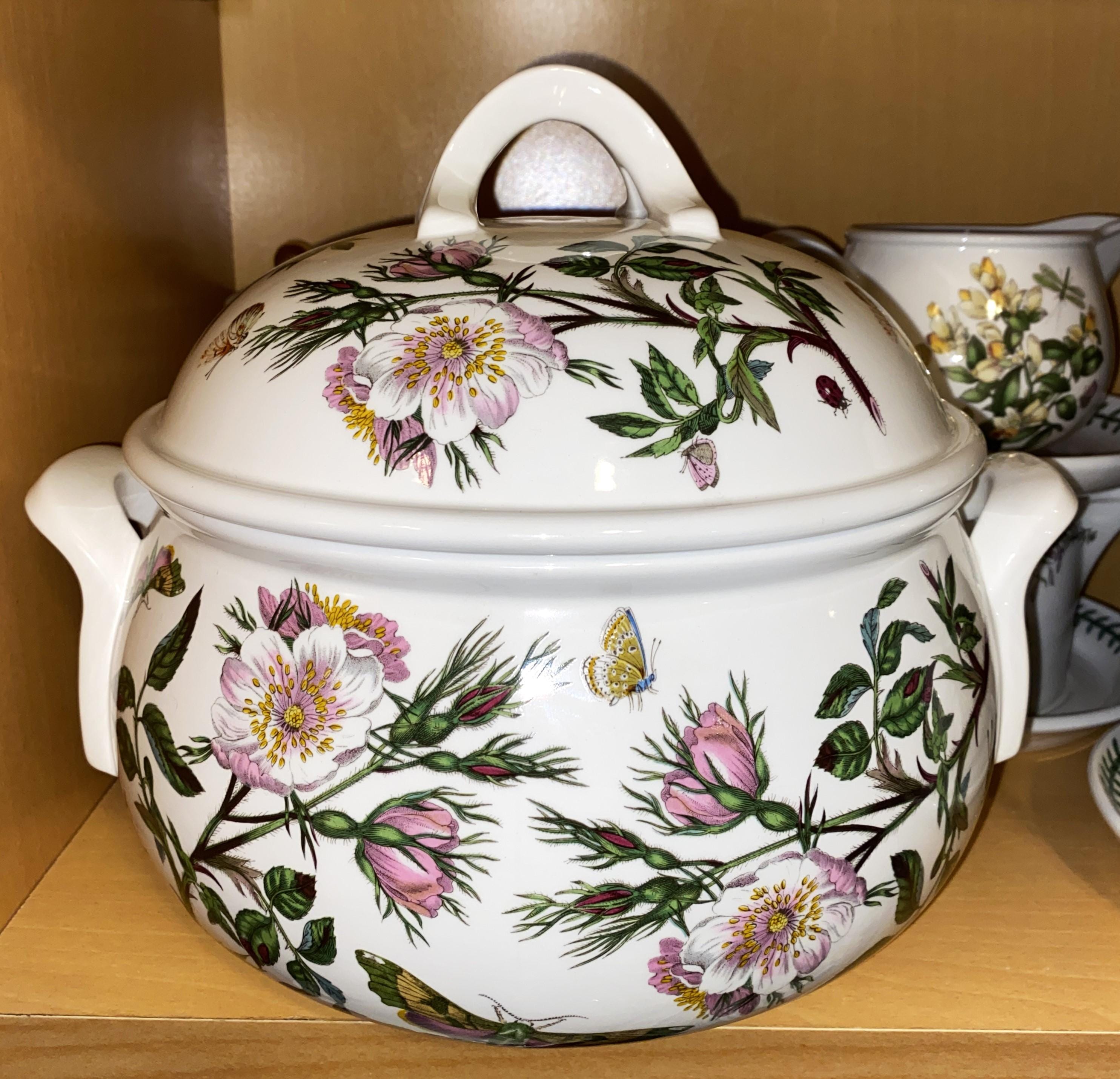 Portmeirion Botanic Garden Lotus Salad Bowl - 10.5 in - On Sale - Bed Bath & Beyond - 43045383