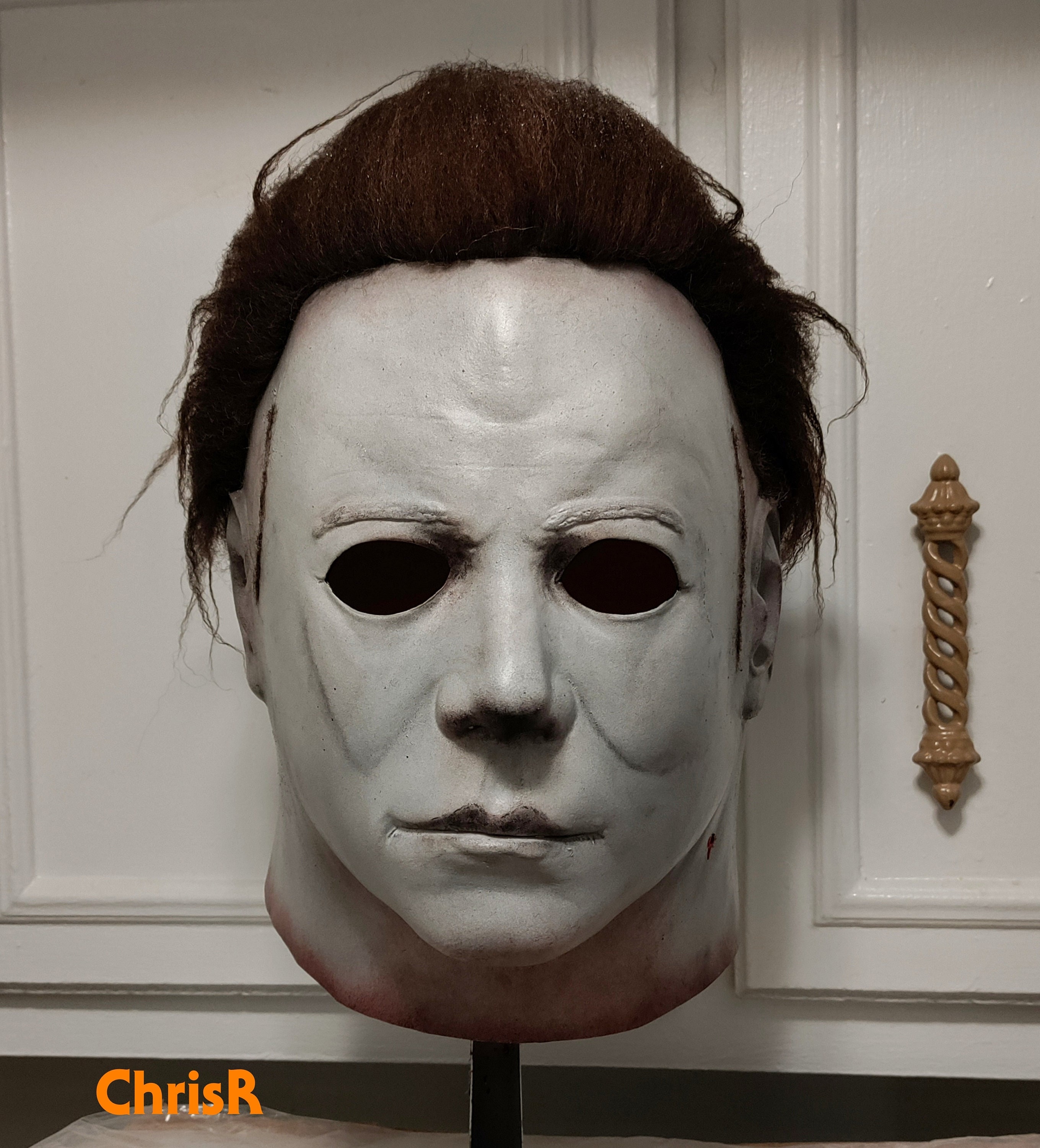 Halloween II (V2) Michael Myers The Shape Official Deluxe Latex Mask