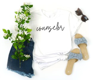 T Shirt del consulente scolastico --- regali del consulente, camicie del consulente della scuola media elementare, regali per i nuovi consiglieri Camicia dell'educatore