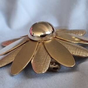 SARAH COVENTRY signed/marked Flower brooch