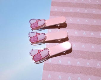 Yami Kawaii Pill Hair Clip | Double Sided Acrylic Design
