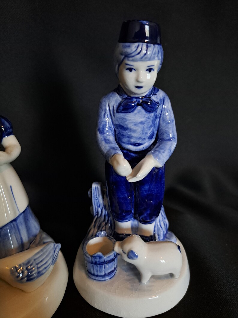 Pair of Kissing Delft Holland Figurines Dutch Boy With Pigs - Etsy UK Boy And Girl Hugging Drawing
