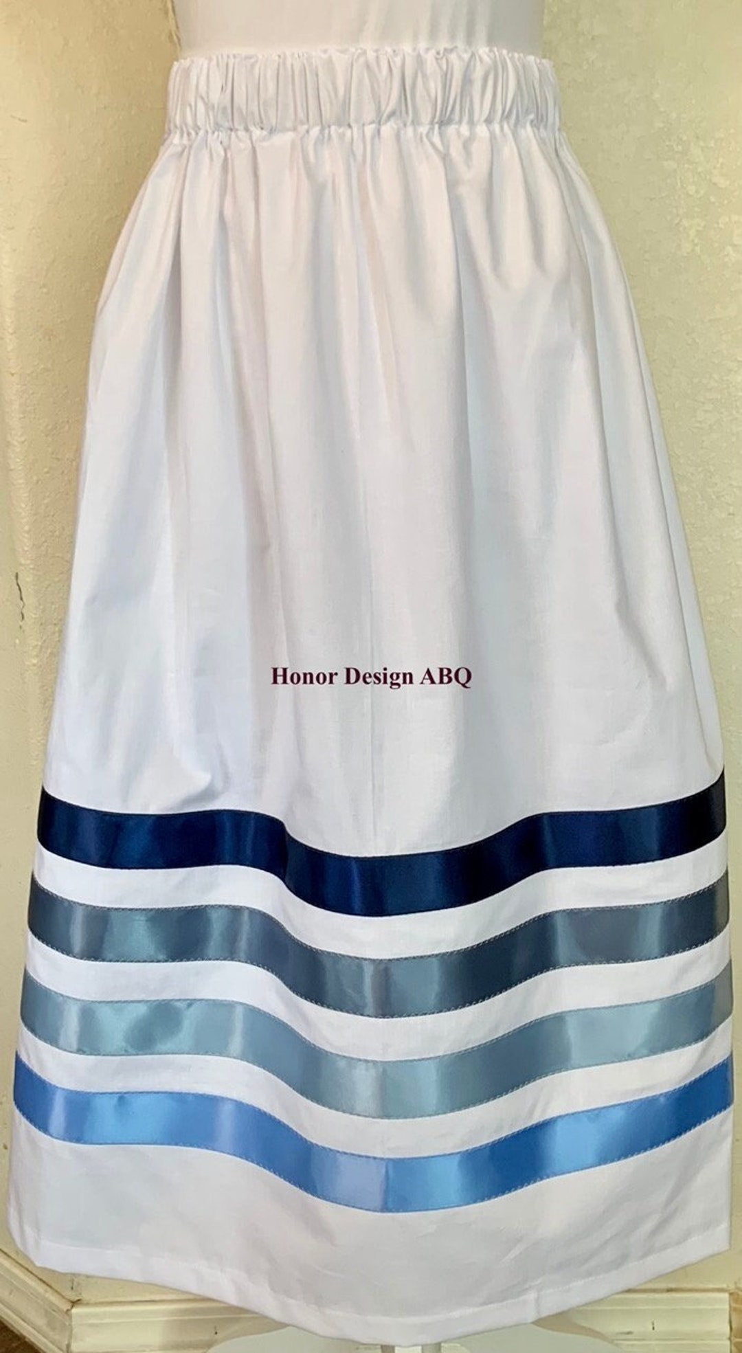 WHITE COTTON HAND-PAINTED SKIRT WITH RIBBONS