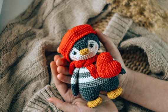 あみぐるみ　ぺんぎん　2体セット　ハンドメイド ペンギンのかぎ針編みパターン。2 つのパターンのセット。あみぐるみ