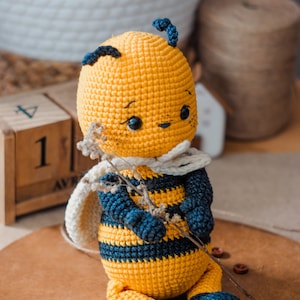 Bee crochet pattern. Amigurumi bee pattern. Cute crochet bee pattern. zdjęcie 8