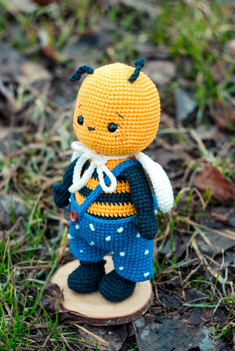 Bee crochet pattern. Amigurumi bee pattern. Cute crochet bee pattern. zdjęcie 3