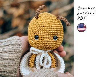 Bee baby ratlle. Bee toy tutorial. Bee amigurumi pattern. Crochet English pattern.