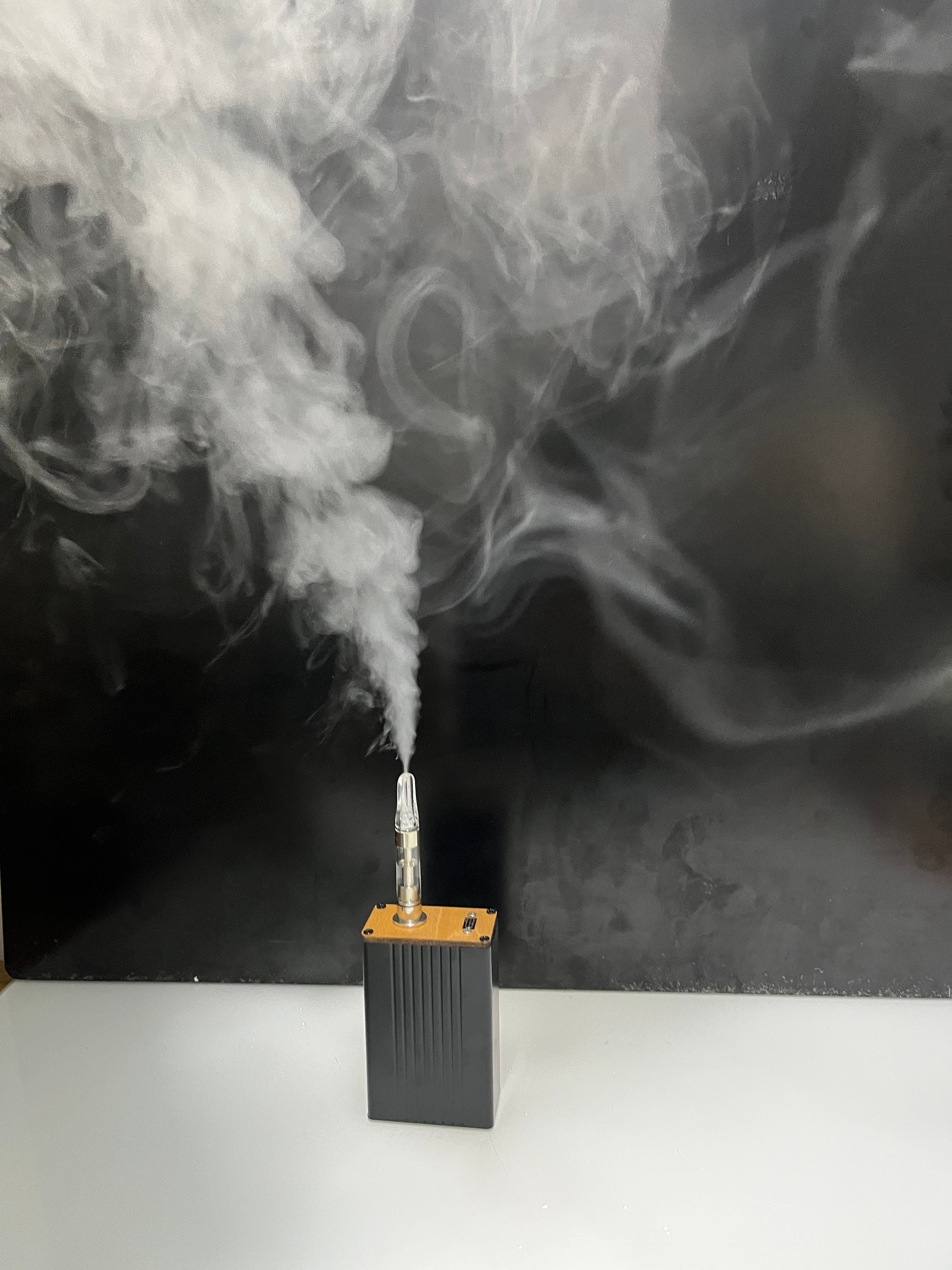 Smoke Machine, Mini Smoke Machine, Fog Machine,Used in cosplay, airflow test, photography props and other scenes