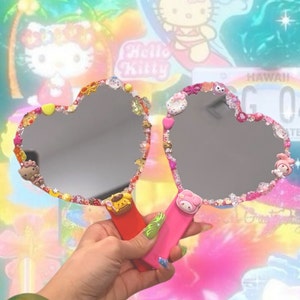 Decoden Kawaii Handheld Heart-Shaped Mirror