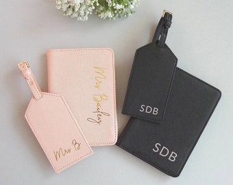 Personalized Leather passport holder & luggage tag travel set, gift for bridesmaid, travel gift, personalized luggage tag, honeymoon gift