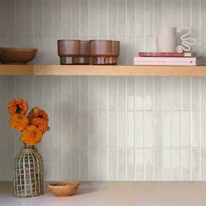 Piastrelle 3D beige staccabili e adesive, piastrelle lineari lucide vintage adesive per paraschizzi cucina bagno, RIMOVIBILI, IMPERMEABILI, 10 pezzi 12''x12''