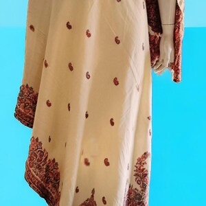 Off White With Multicolour Embroiderey Cashmere Pashmina Luxurious Hand Woven Shawl Pure Pashmina Lightweight Luxurious Shawl Soft Scarf