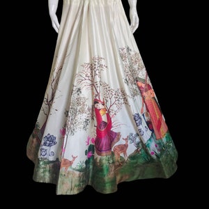 Satin off white Rock mit Digitaldruck mit Leinen genäht lange Rock moderne Bollywood traditionelle Ethnische bunte Porträt-Design Bäume