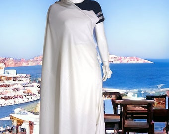 White 100 % Cashmere Pashmina Luxurious Hand woven Shawl/Scarf Unisex Travel Blanket Vintage Winter Outfit Lightweight Designer Neck Warmer
