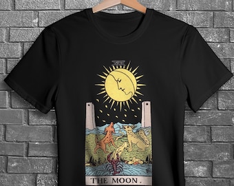 The Moon Tarot Card T-Shirt: Unisex Gothic Occult Tee