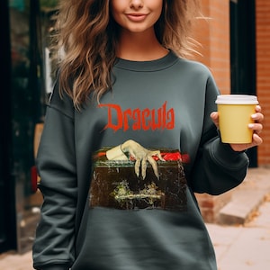 Comfort Colors Halloween Sweatshirt, Bram Stoker&#39;s Dracula, Halloween Top, Classic Horror Movie, Vintage Sweatshirt, Dark Academia Sweater