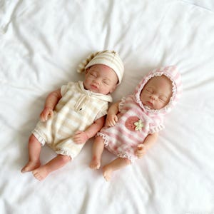Solid Silicone Reborn Baby Doll (6 inch) - Sleeping Newborn Miniature