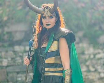 LOKI Pauldron + Cape - Loki Avengers Shoulders in eva foam and Cape