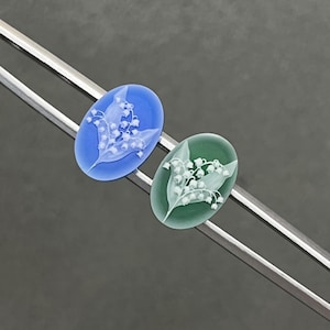 2 PCS Lily of the Valley Flower Cameo 10x14mm , Blue & Green Cameo Stones , Flat Back Cameo, Vintage Style ,Spring flower for Jewelry Making