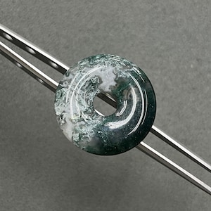 Superior Quality Natural Moss Agate Donut Pendant, Natural Green Gemstone,Crystal Healing Jewelry, Unisex Gift, Ethically Sourced, 25mm-30mm