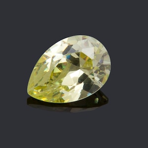 Pear Shape Peridot Color, Cubic Zirconia (CZ) Pear Brilliant Cut, Loose Stones, Perfect Colors & Quality 3x5mm to 15x20mm For Jewelry Making