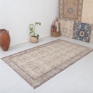 5x9 Muted Rug,Anatolian Rug, Vintage Rug,Faded Rug,Turkish Vintage Rug,Vintage Turkish Rug,Oushak Vintage Rug,Wool Rug 5x9,Turkish Rug, 6763