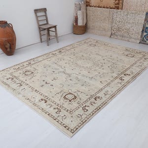Oversize Oushak Rug: 7x10 Turkish Wool Anatolian Rug