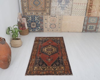 3x7 Vintage Oushak Rug: Turkish Wool Anatolian Rug