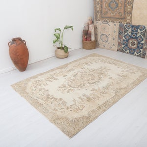 Handwoven Wool Oushak Rug 6x8: Vintage Turkish Pastel Area Rug