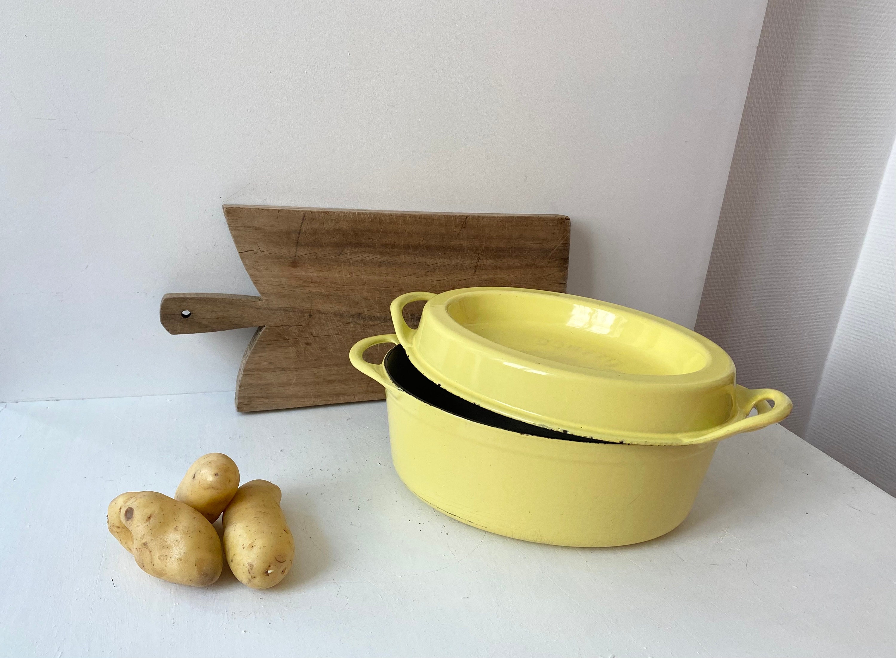 cocotte en fonte 30 cm doufeu cousances années 50, marmite française le creuset vintage, modèle 12 made in france