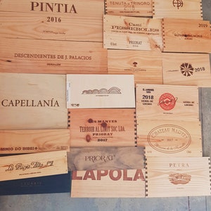 1 meter x 1 meter of wine crate panels, wood vinyl from major wineries, panels of various sizes image 3