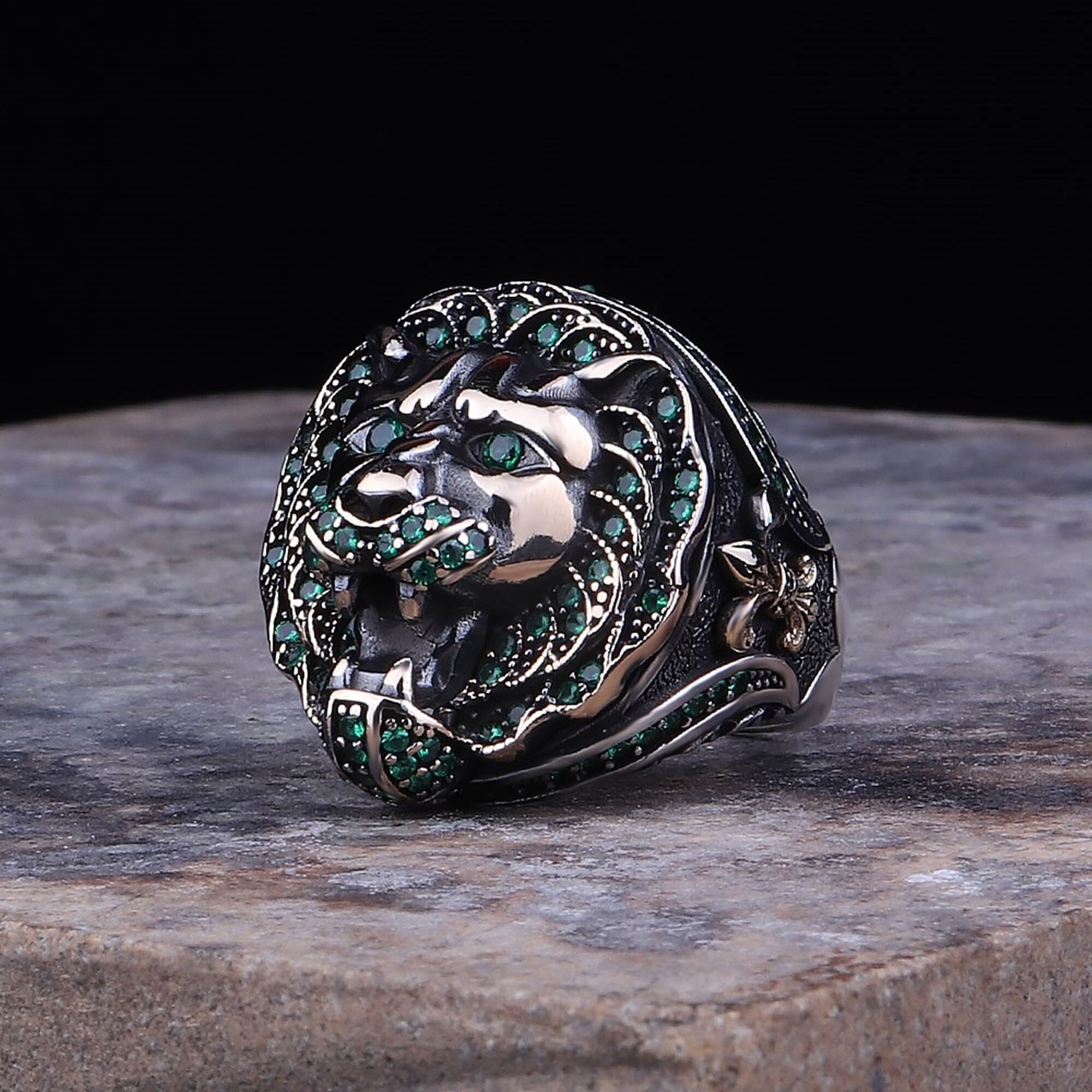 Lion Emerald Eyes - Etsy